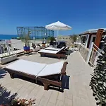 Paradise Rooftop 아파트