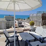 Paradise Rooftop 아파트