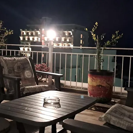 Paradise Rooftop *