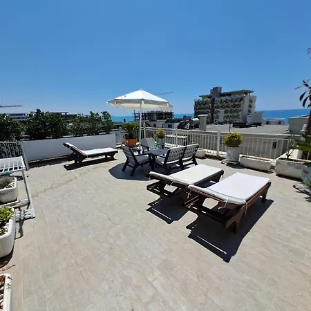Lägenhet Paradise Rooftop Golem (Tirana)