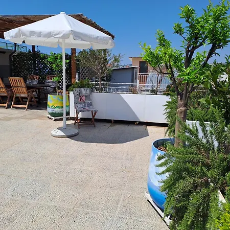 Paradise Rooftop 公寓