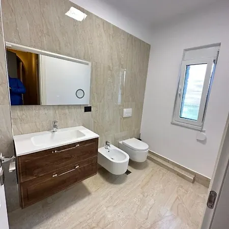 Apartment Paradise Rooftop Golem (Tirana)