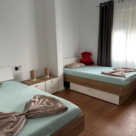 Paradise Rooftop Lägenhet Golem (Tirana)