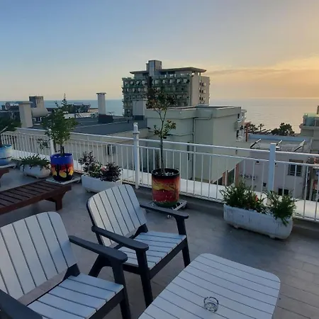 Paradise Rooftop Apartment *