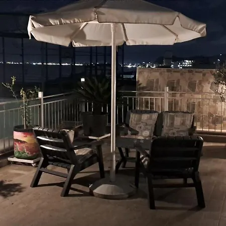 Paradise Rooftop Lägenhet Golem (Tirana)