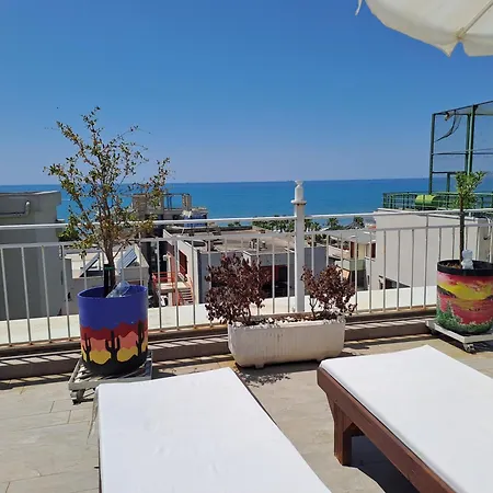 Lägenhet Paradise Rooftop Golem (Tirana)