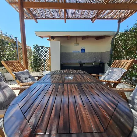 Paradise Rooftop Apartment Golem (Tirana)