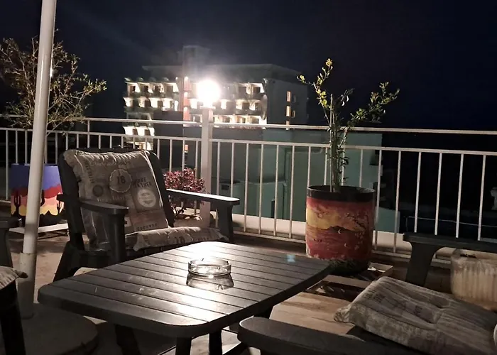 Paradise Rooftop *