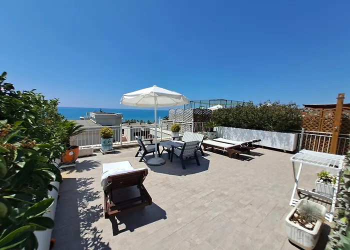 Paradise Rooftop 公寓