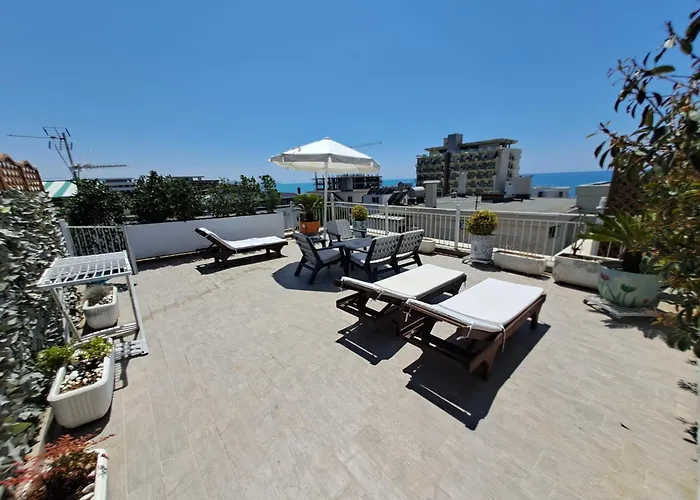 Appartamento Paradise Rooftop Golem (Tirana)